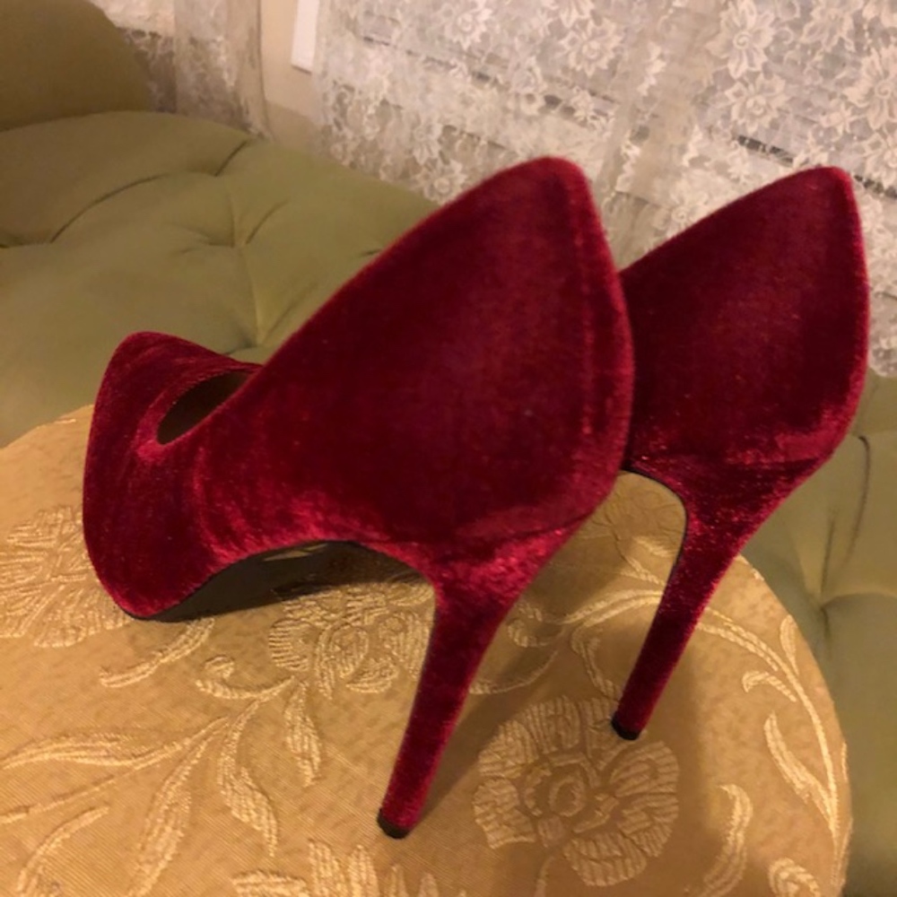 Velvet Heels in Wine-Red - Picture 7 of 8